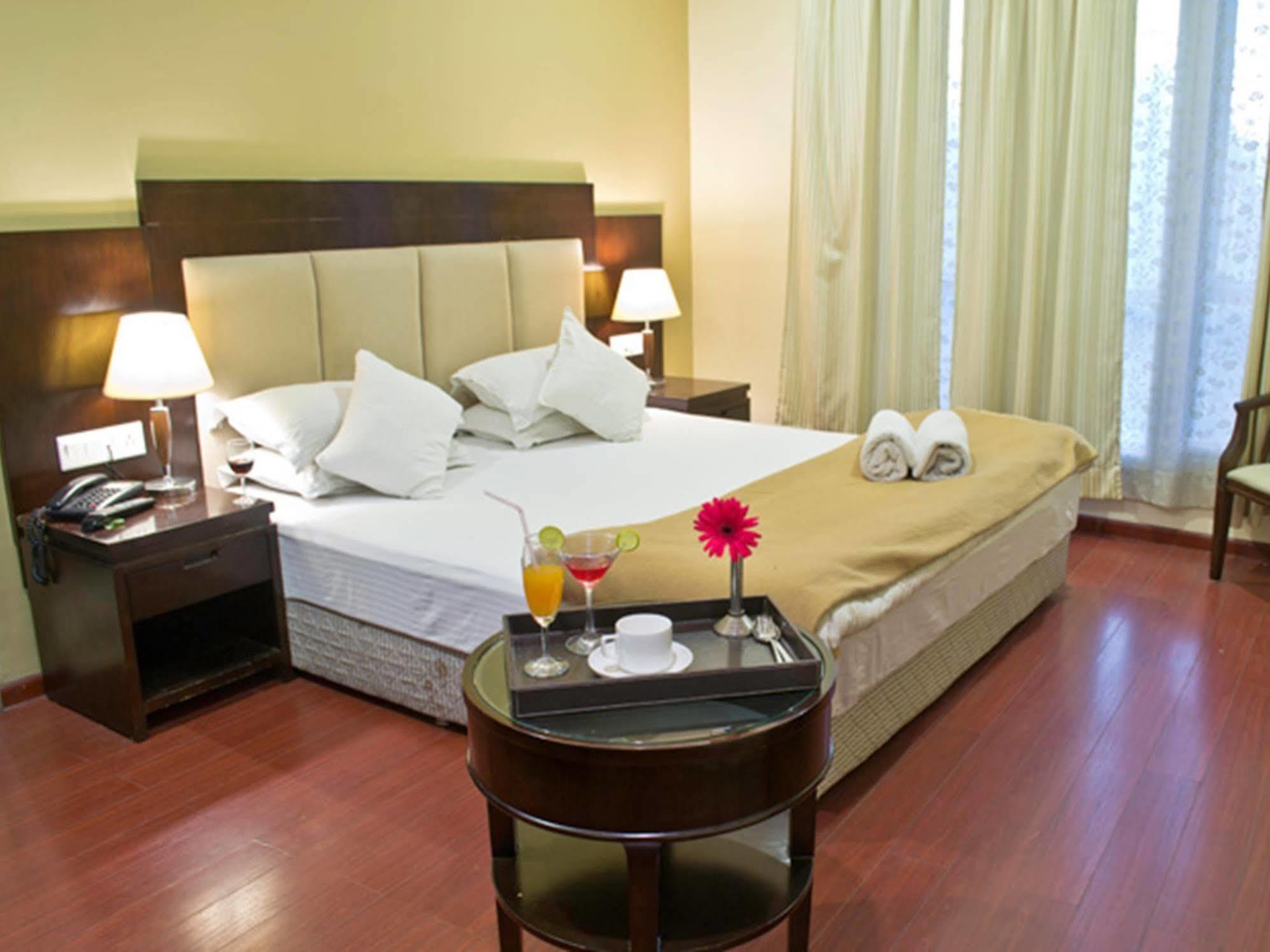 Gold Leaf Hotel Udaipur Eksteriør billede